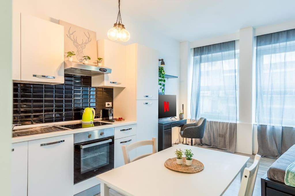 מילאנו 2 Minutes From Central Station-Exclusive Open Space מראה חיצוני תמונה