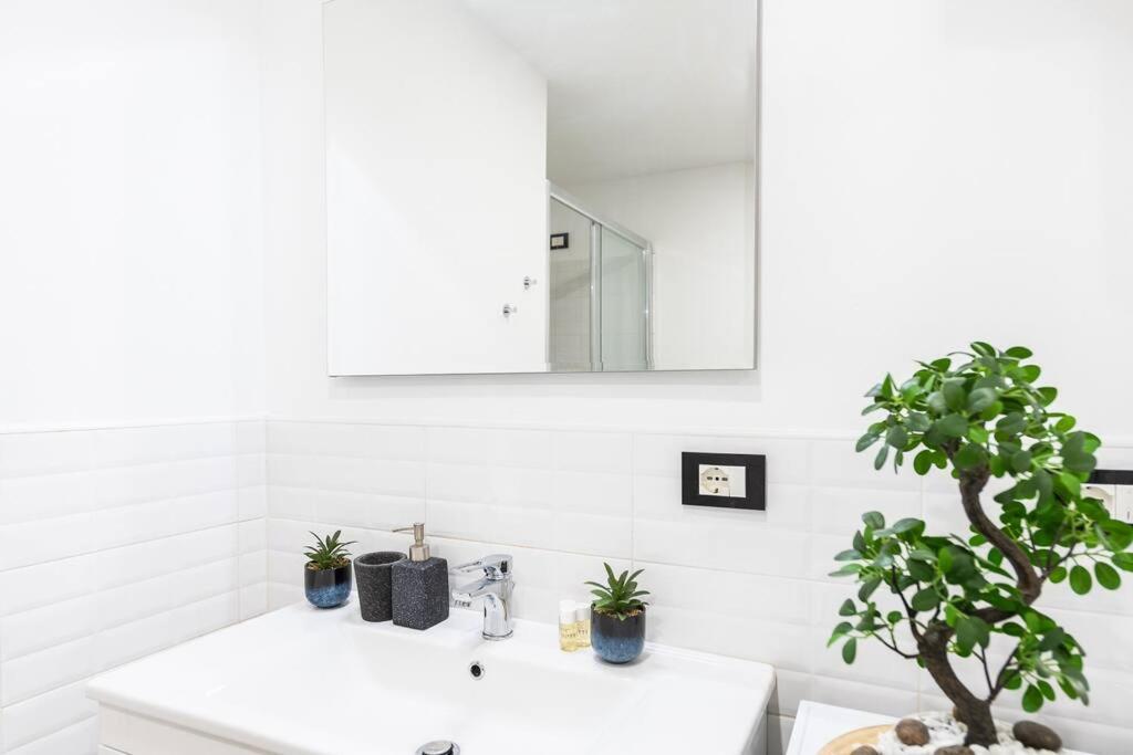 מילאנו 2 Minutes From Central Station-Exclusive Open Space מראה חיצוני תמונה