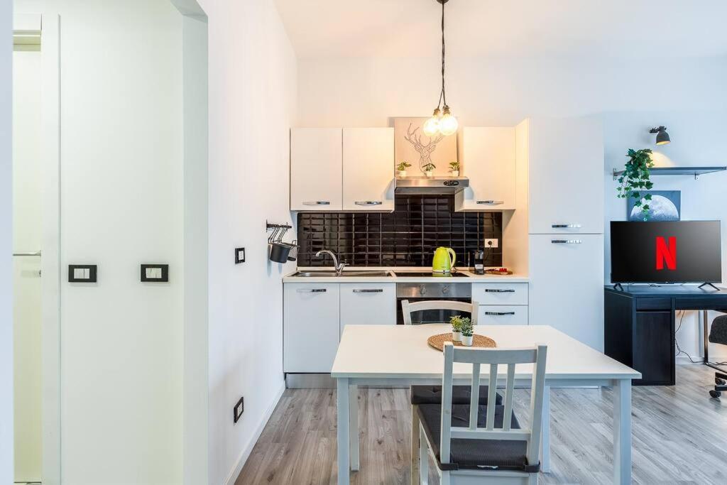 מילאנו 2 Minutes From Central Station-Exclusive Open Space מראה חיצוני תמונה